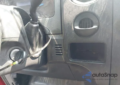 2013 Ford F-150 Xl z USA, uszkodzony, nr VIN 1FTMF1CM0DKF29267